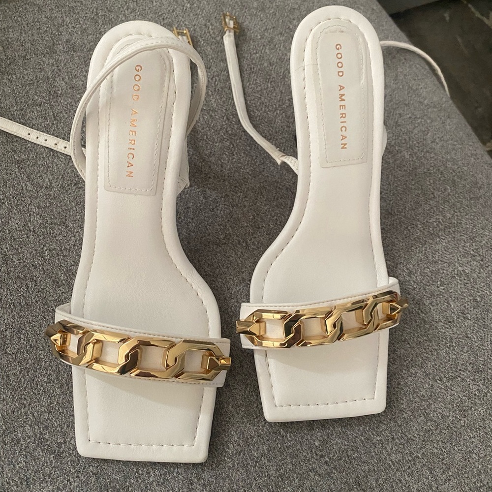 Good American Square-Toed heels